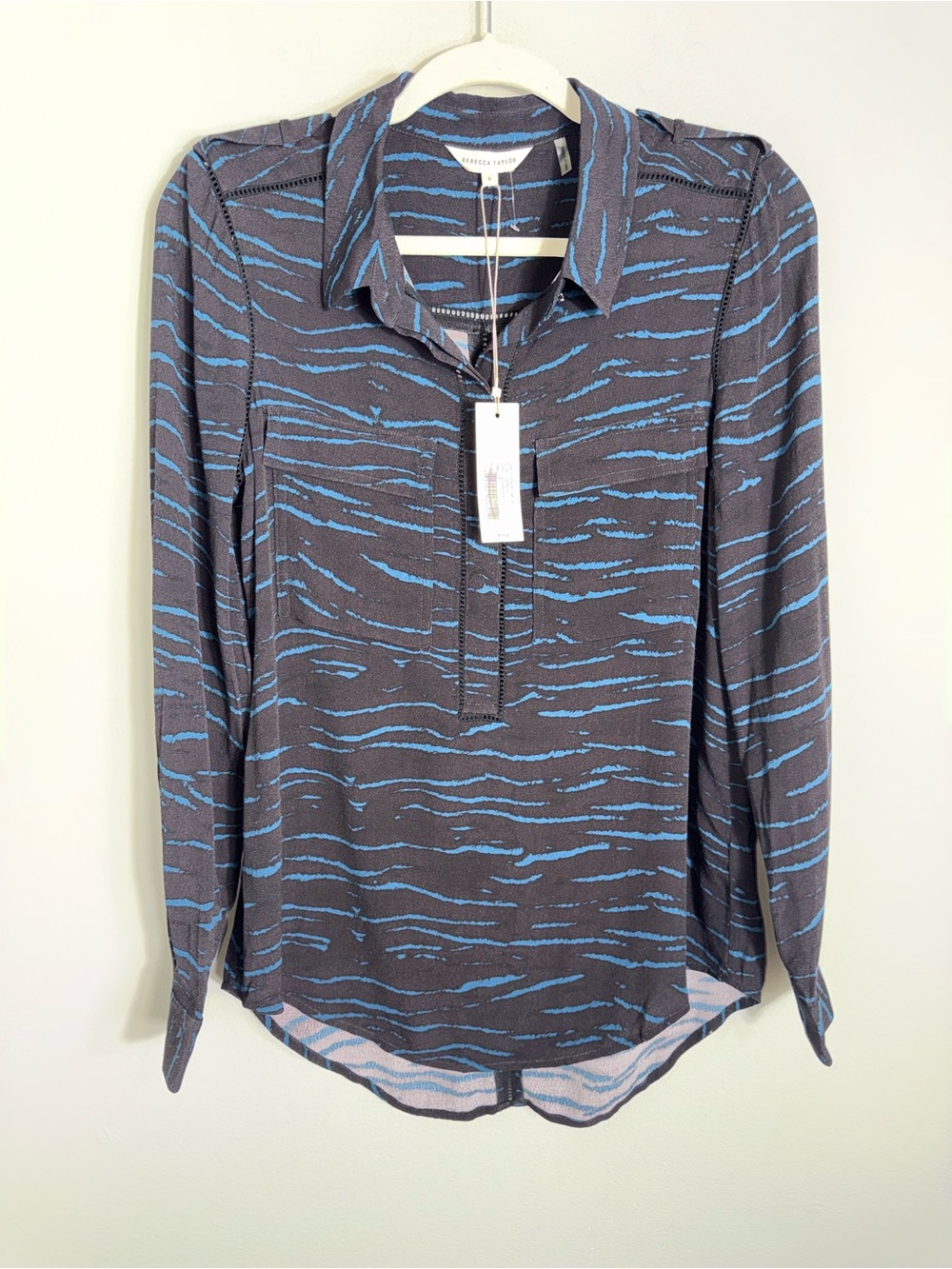 Rebecca Taylor Long Sleeve Black Blue Tiger Print Blouse-Popover-Rayon-SZ 6-NWT